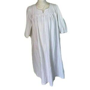 The Tog Shop White Dress Womens Size M L Textured Cotton Medium Weight Pockets